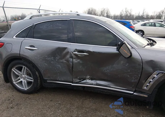 JN8AS1MW3CM153458: 44531763