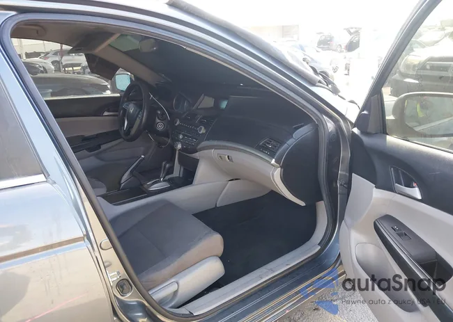 1HGCP2F3XCA098377: 44531814