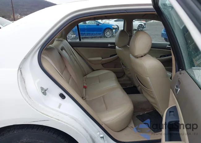 1HGCM56324A027962: 44531886