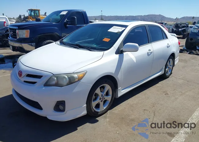 2T1BU4EE4CC826532: 44531976