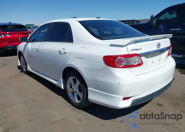 2T1BU4EE4CC826532: 44531976