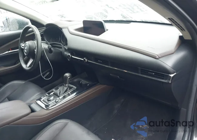 3MVDMBEY5MM306418: 44532131