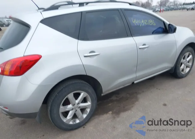 JN8AZ18UX9W009083: 44532186