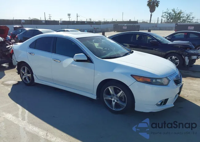 JH4CU2F87CC002811: 44531337