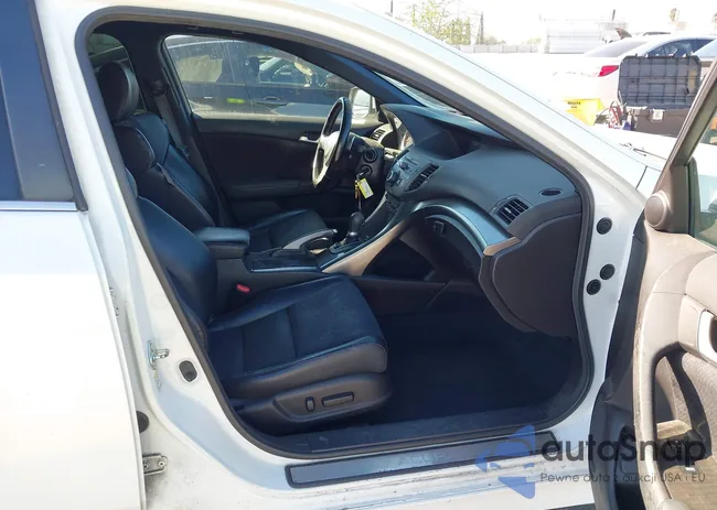 JH4CU2F87CC002811: 44531337