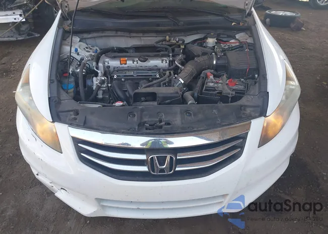 1HGCP2F35CA134833: 44531356