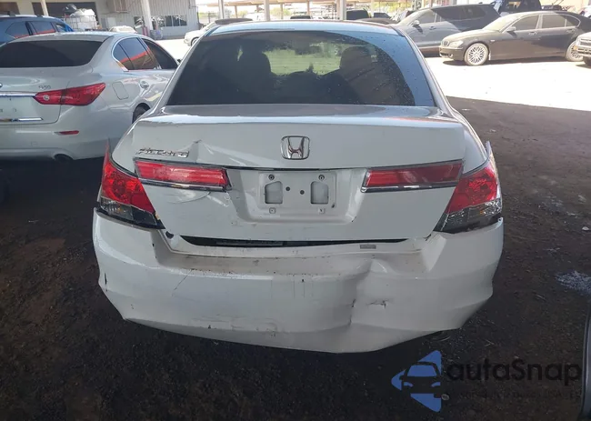 1HGCP2F35CA134833: 44531356