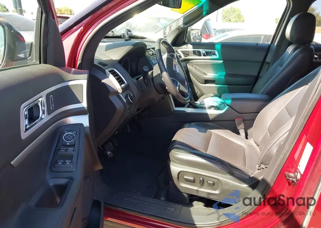 1FM5K7D88FGA40850: 44531379