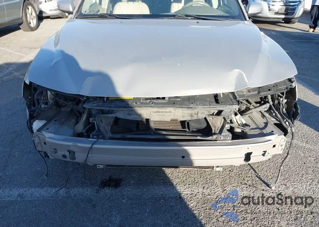 YV1SW61T942411484: 44532745