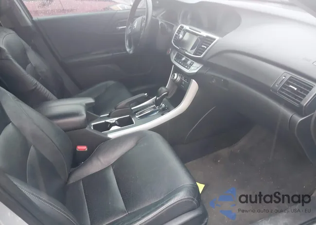 1HGCR3F93DA026054: 44532827