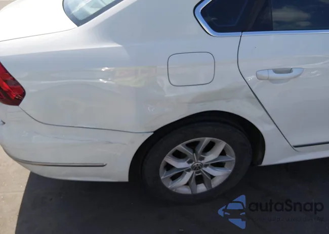 1VWAT7A35HC017915: 44532933