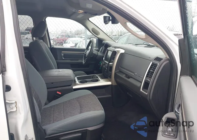 1C6RR7LT5HS853190: 44533022