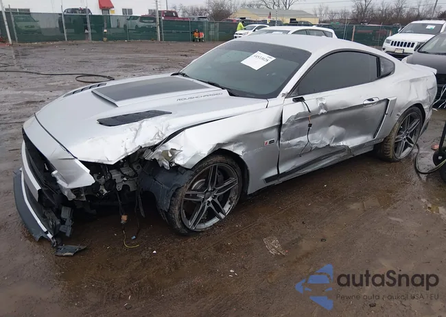 1FA6P8CF6F5415782: 44533028