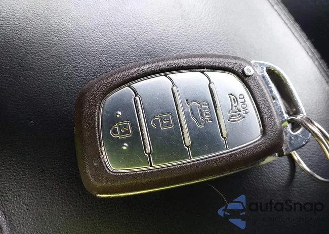 KM8JUCAG1FU111224: 44533106