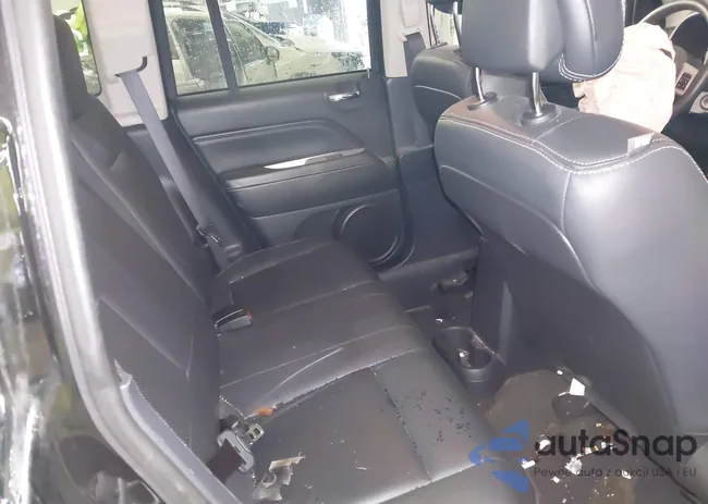 1C4NJDEB6FD371279: 44533123