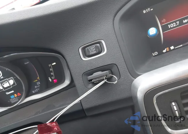 YV140MTL3J2460848: 44532209