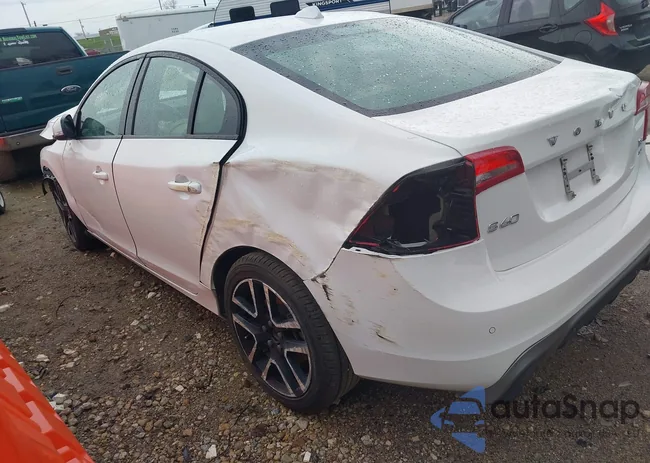 YV140MTL3J2460848: 44532209