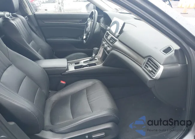 1HGCV1F59JA027492: 44532212