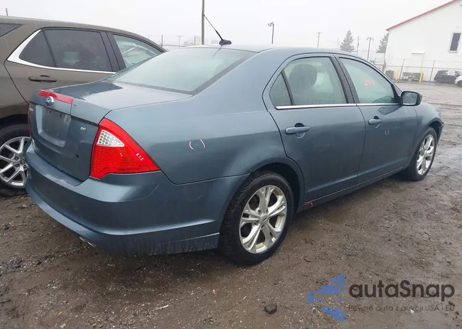 3FAHP0HA2CR158037: 44532301