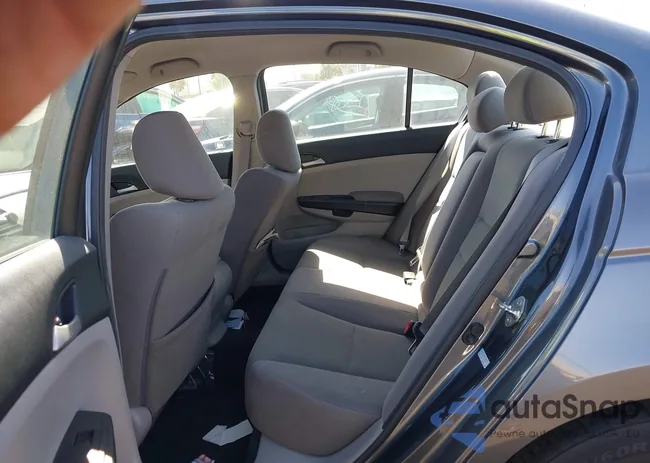 1HGCP2F34CA165894: 44532356