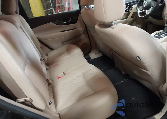 JN8AT2MV7HW256887: 44532384