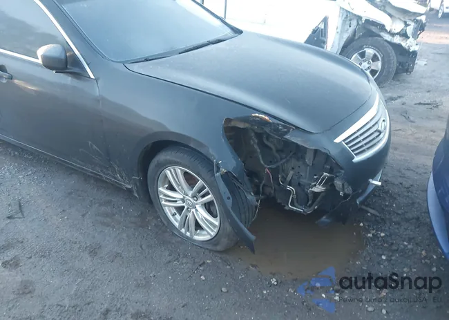 JN1CV6AR9BM354810: 44532397