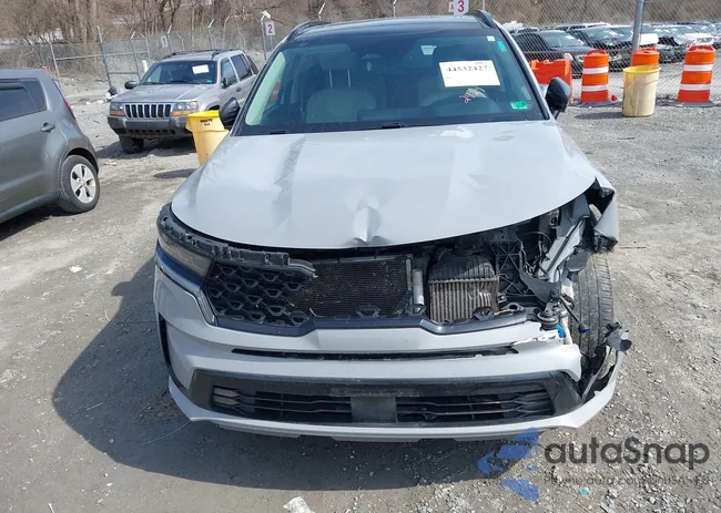 5XYRK4LF4NG130115: 44532427