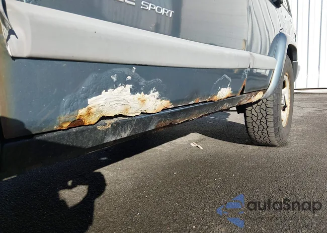 1J4FF68S3XL651689: 44532433