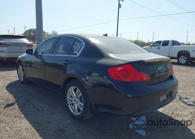 JN1CV6AR4BM354875: 44532458