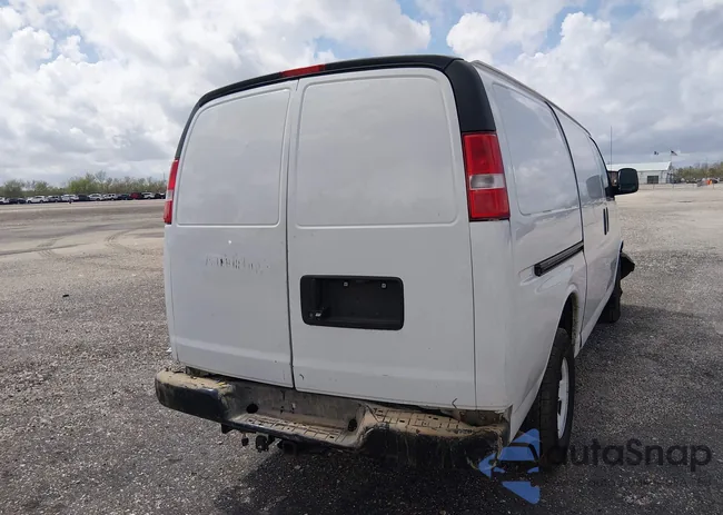 1GCWGAF16K1367364: 44532550