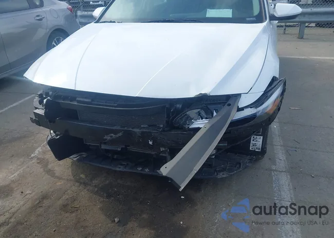 KMHLS4DG4SU005716: 44534133