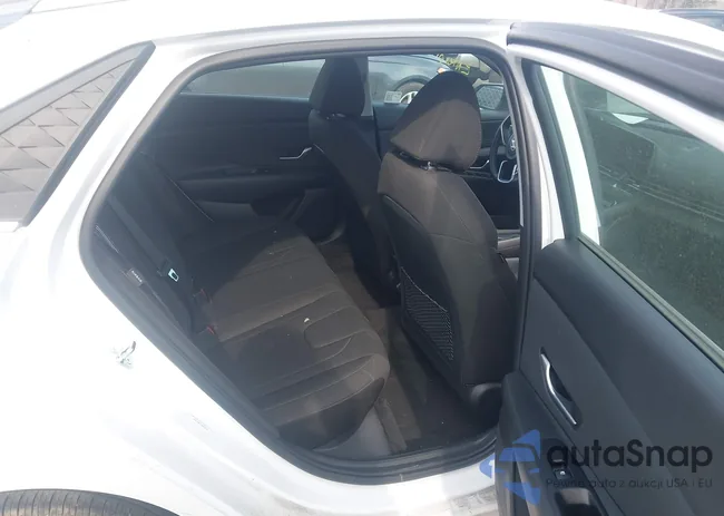 KMHLS4DG4SU005716: 44534133