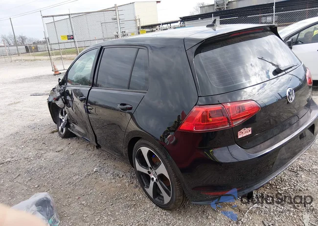 3VW4T7AUXFM037580: 44533267