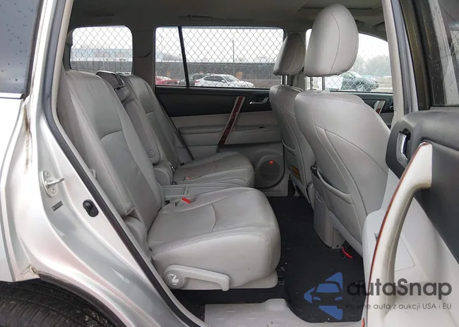 5TDYK3EH6CS059388: 44533480