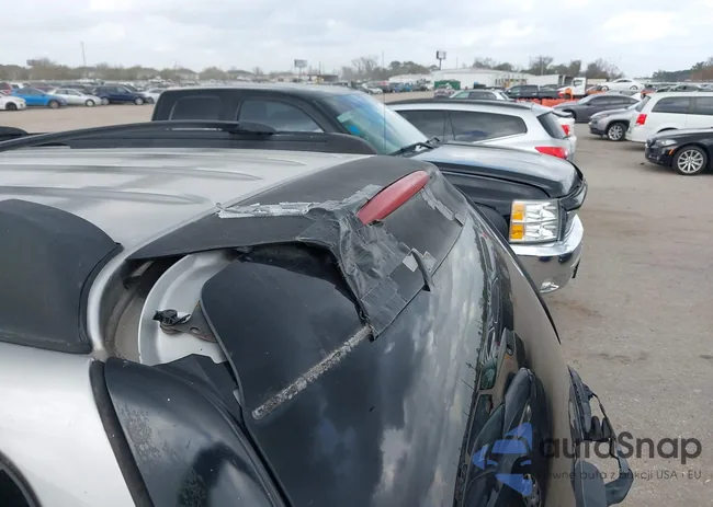 1GKES16S956111461: 44533580