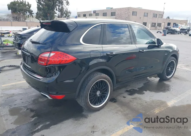 WP1AF2A23DLA33334: 44534838