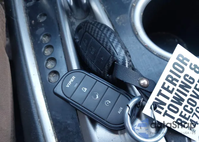 5N1AR2MM5FC666230: 44535053