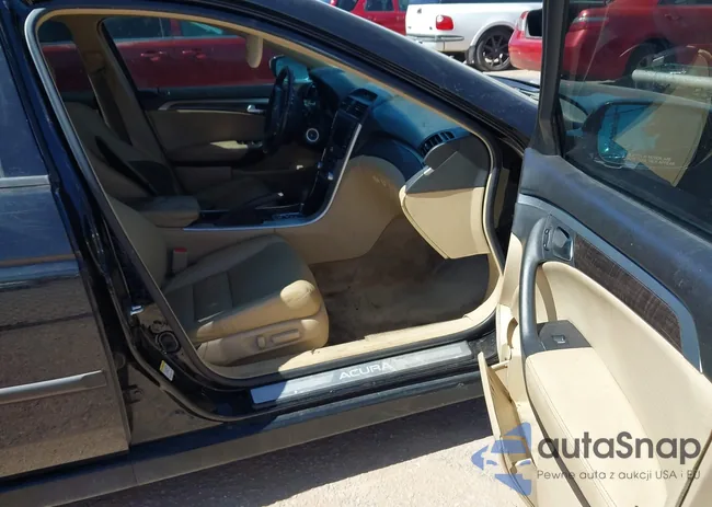 19UUA66208A001439: 44535103