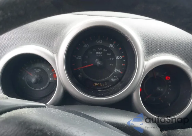 5J6YH18665L011305: 44535205