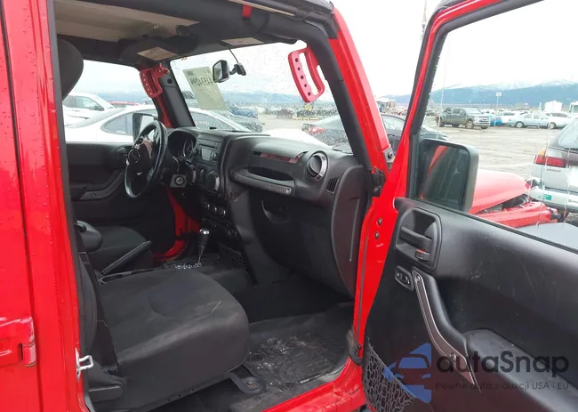 1C4HJWDG0JL856490: 44534299