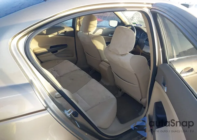 1HGCP2F37AA071425: 44534341