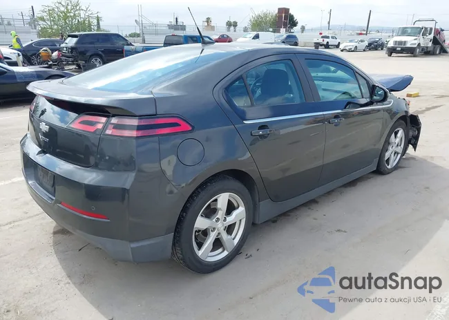 1G1RE6E4XEU126754: 44534415