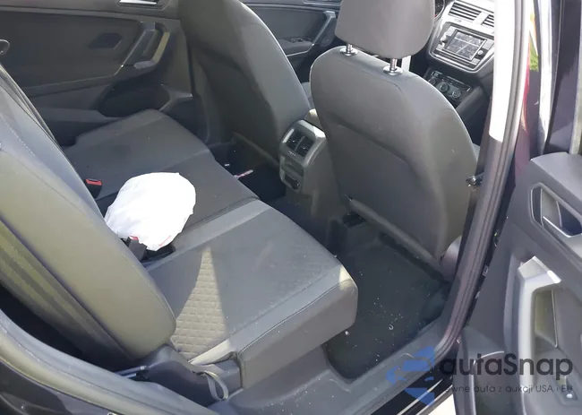 3VV1B7AX3LM147791: 44534421