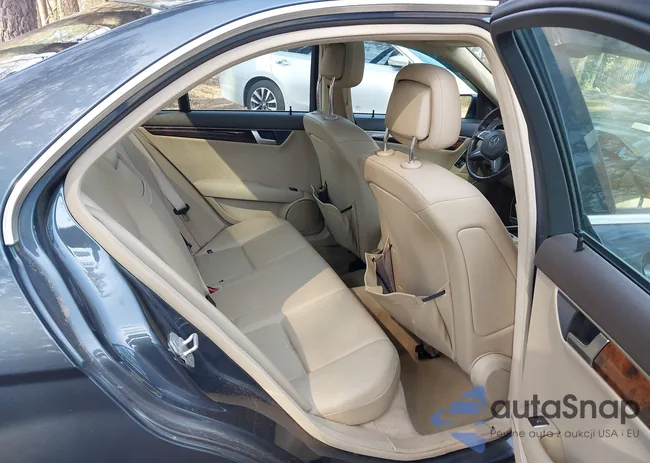 WDDGF8AB0ER308354: 44534554