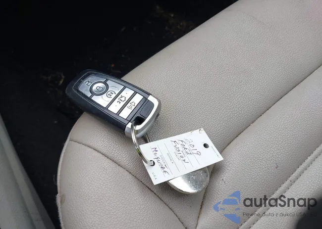 3FA6P0CD7KR225948: 44535644