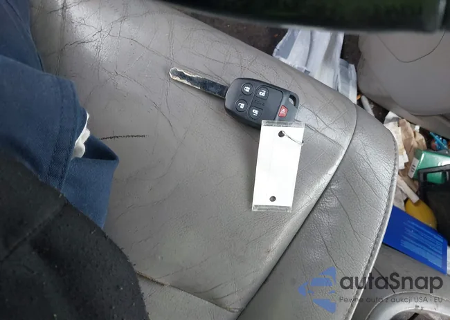 5FNRL5H64CB137629: 44535809