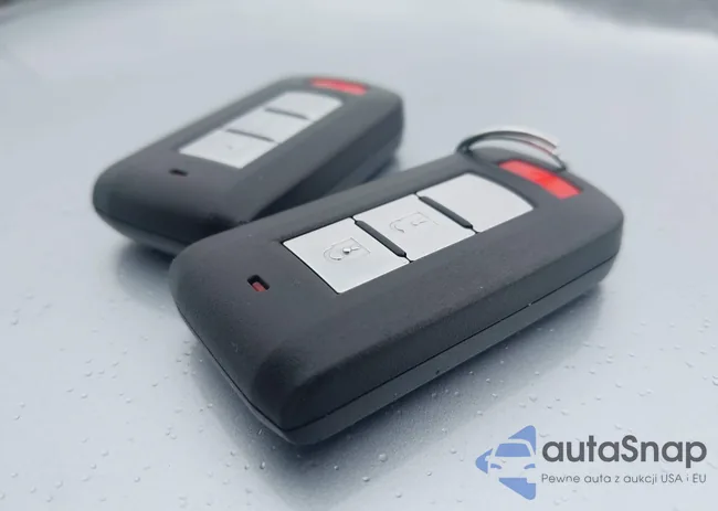 JA4AZ3A32FZ010726: 44536053