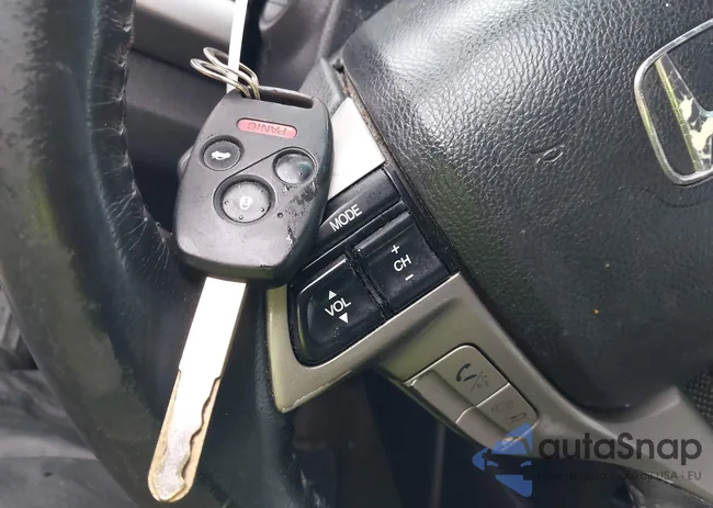 1HGCS2B88BA008948: 44536070