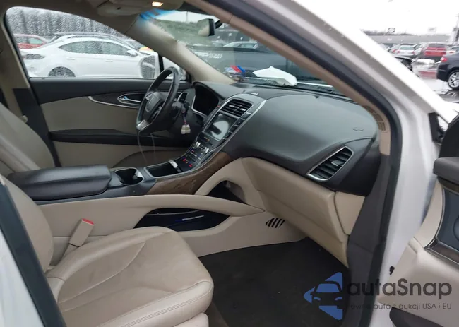 2LMPJ8L95KBL16838: 44536136