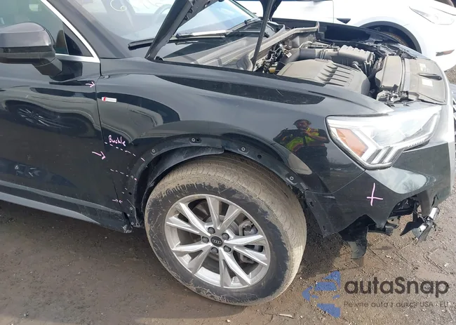 WA1DECF39S1010636: 44536176